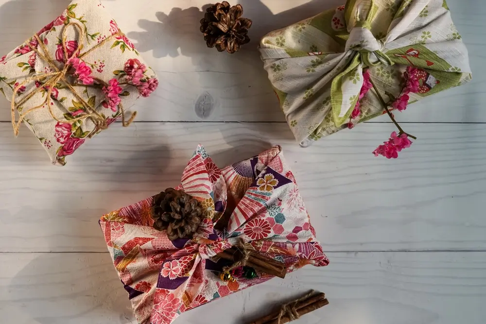 Japanese gift wrapping