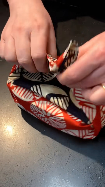 Step 3: Bring the remaining corners together